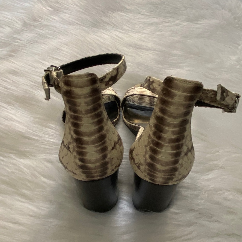 NEW w/o Box-MICHAEL KORS Snake Fiona Wedges 8 - Picture 6 of 6